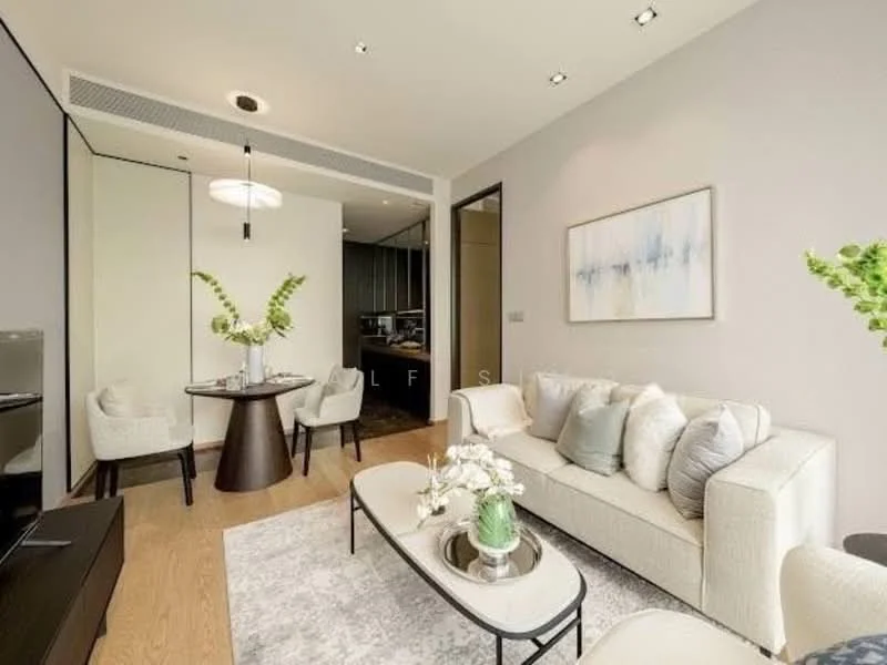 1 Bedroom condo in 28 Chidlom