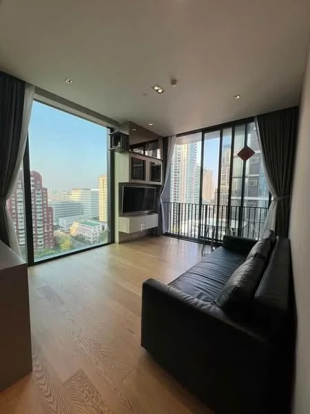2 Bedroom condo in 28 Chidlom