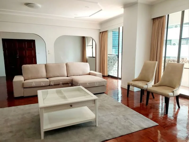 4 Bedroom condo in Regency Court condominium