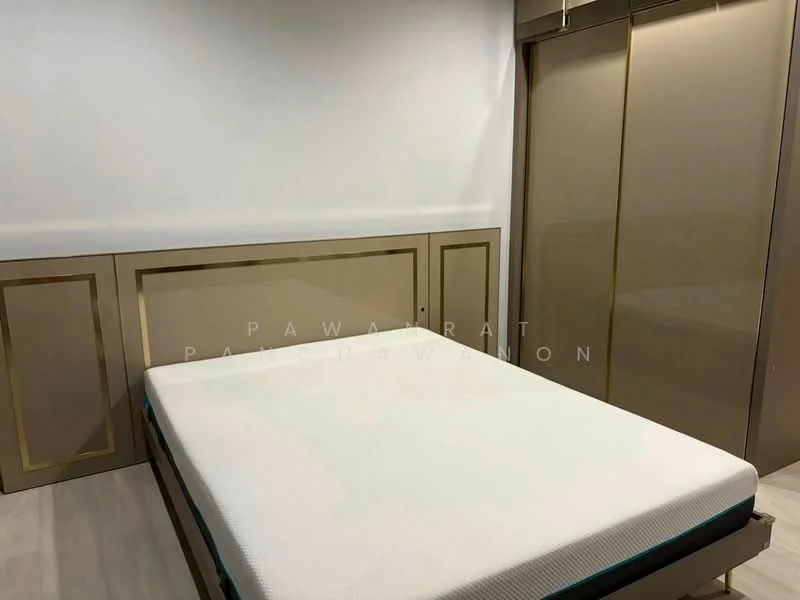 1 Bedroom condo in Life One Wireless
