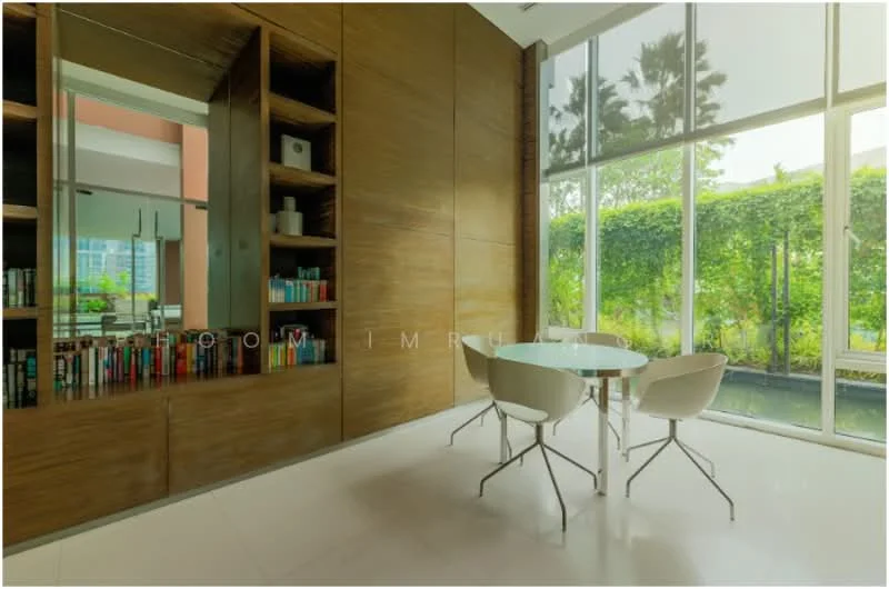 3 Bedroom condo in Fullerton Sukhumvit