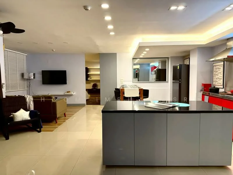 3 Bedroom condo in The Clover Thonglor Residence