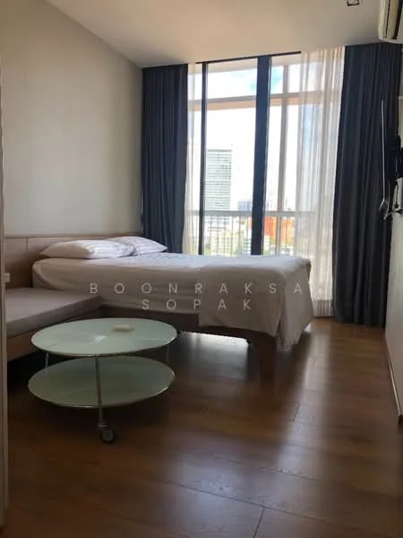 1 Bedroom condo in Park Origin Phrom Phong (Park 24)