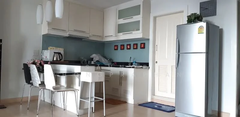 1 Bedroom condo in Baan Sathorn Chao Phraya