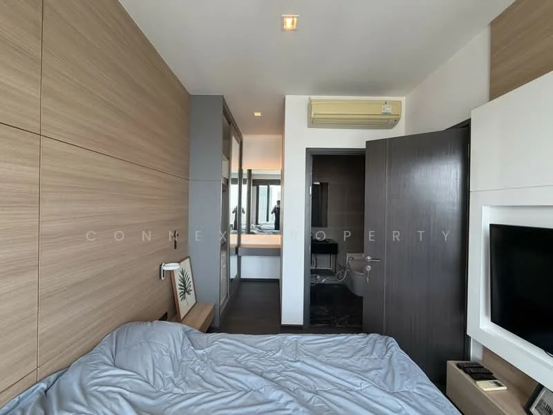 2 Bedroom condo in The Edge Sukhumvit 23