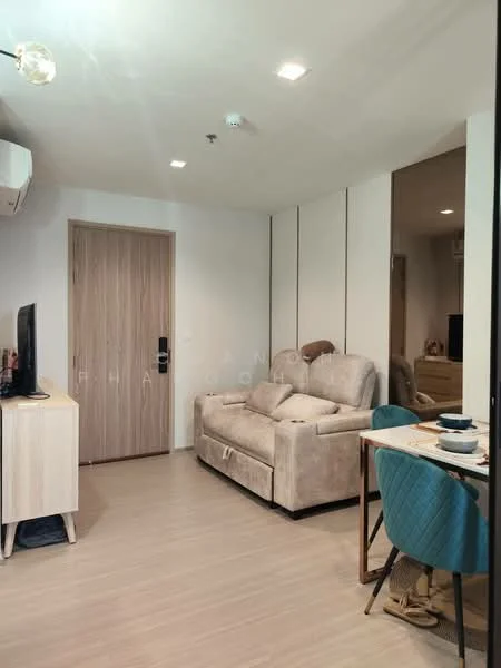 1 Bedroom condo in Life Sathorn Sierra