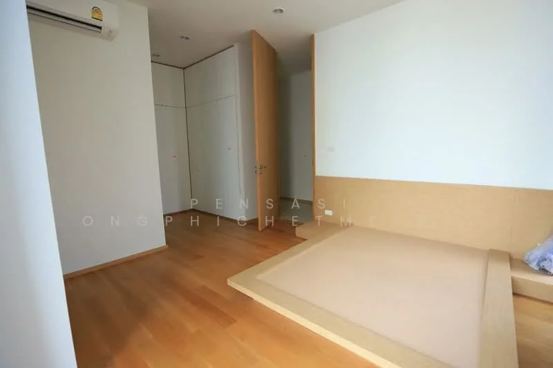 3 Bedroom condo in Vana Residence Sukhumvit 26