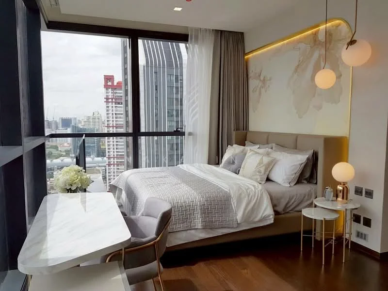 2 Bedroom condo in The Line Ratchathewi
