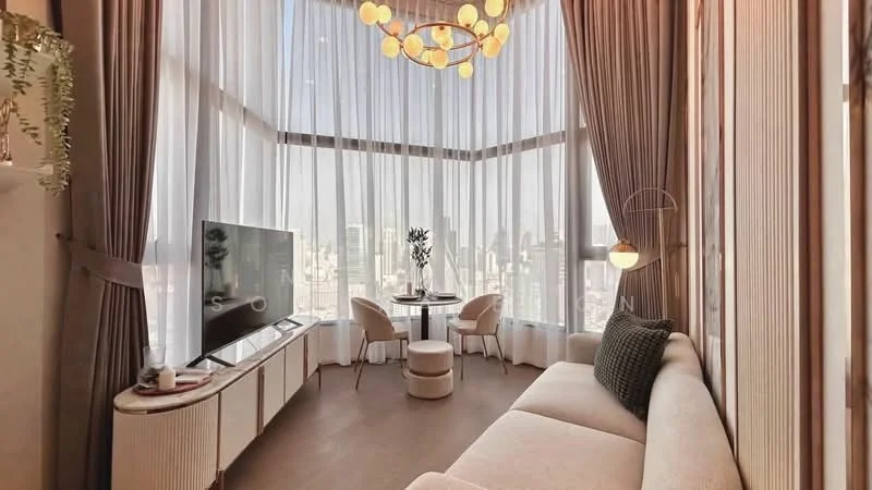 2 Bedroom condo in Park Origin Chula-Samyan