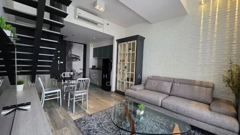 1 Bedroom condo in The Lofts Ekkamai
