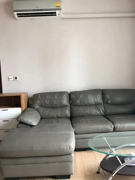 2 Bedroom condo in Siri At Sukhumvit
