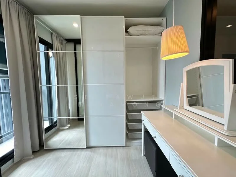 1 Bedroom condo in Life Asoke