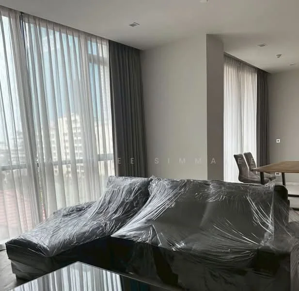 2 Bedroom condo in The Monument Thonglor