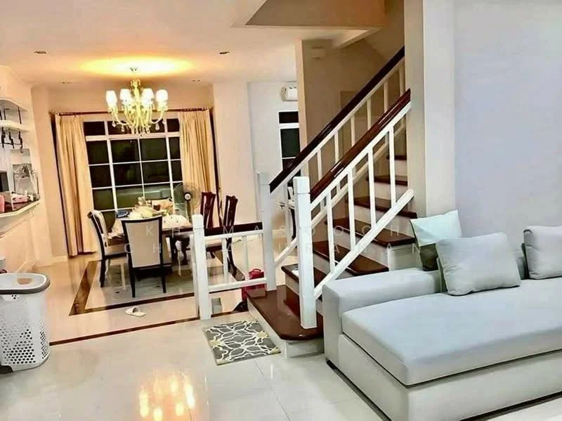 3 Bedroom condo in Ladawan Ramintra Km.2