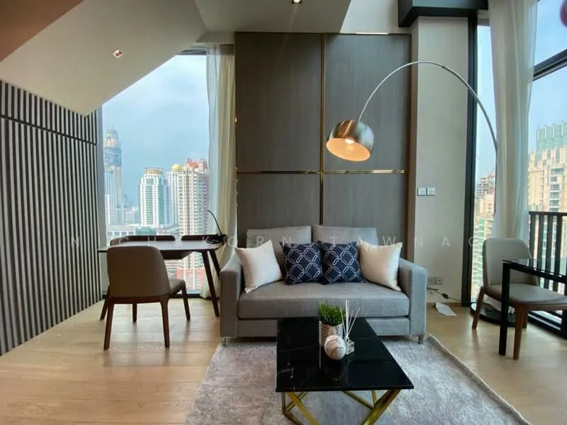 1 Bedroom condo in 28 Chidlom