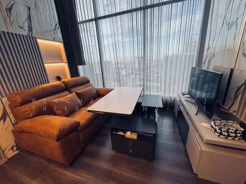 2 Bedroom condo in Knightsbridge Space Ratchayothin