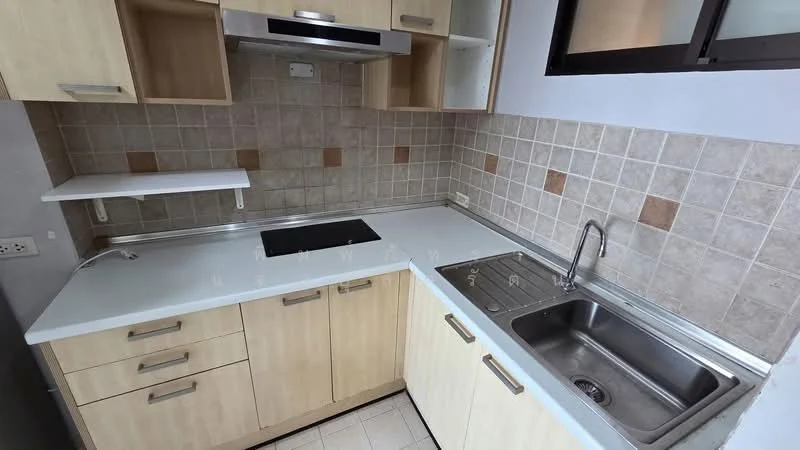 2 Bedroom condo in Lumpini Ville Phahol-Suthisarn