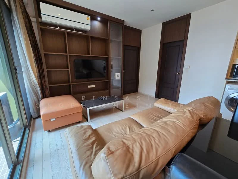 2 Bedroom condo in Noble Solo
