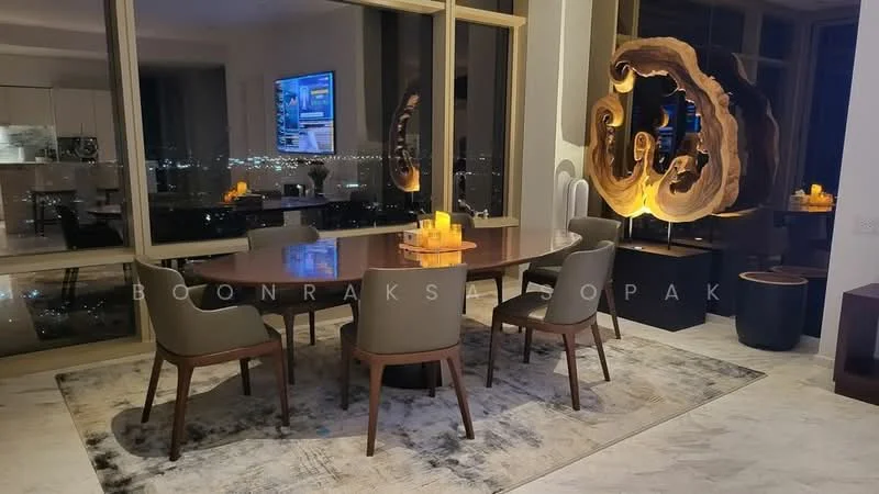 3 Bedroom condo in Four Seasons Private Residences