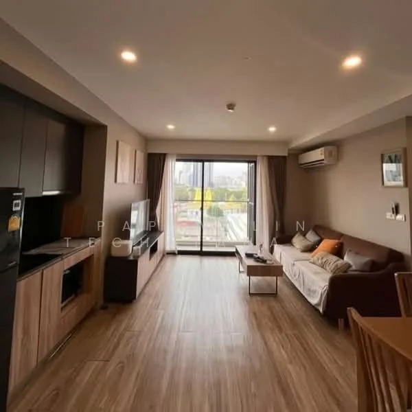 2 Bedroom condo in Blossom Condo @ Sathorn-Charoenrat