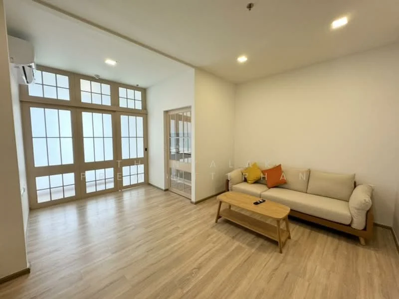1 Bedroom condo in XT Phayathai