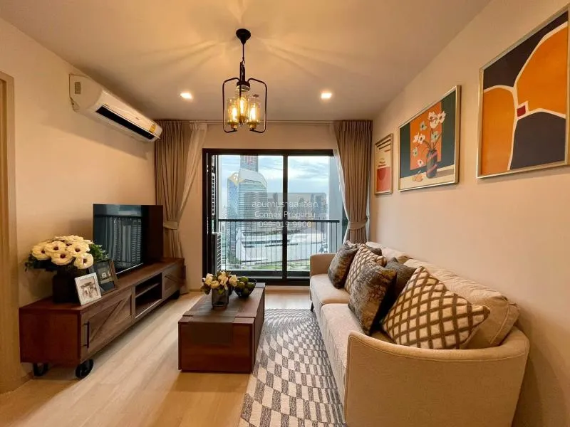 2 Bedroom condo in Life One Wireless