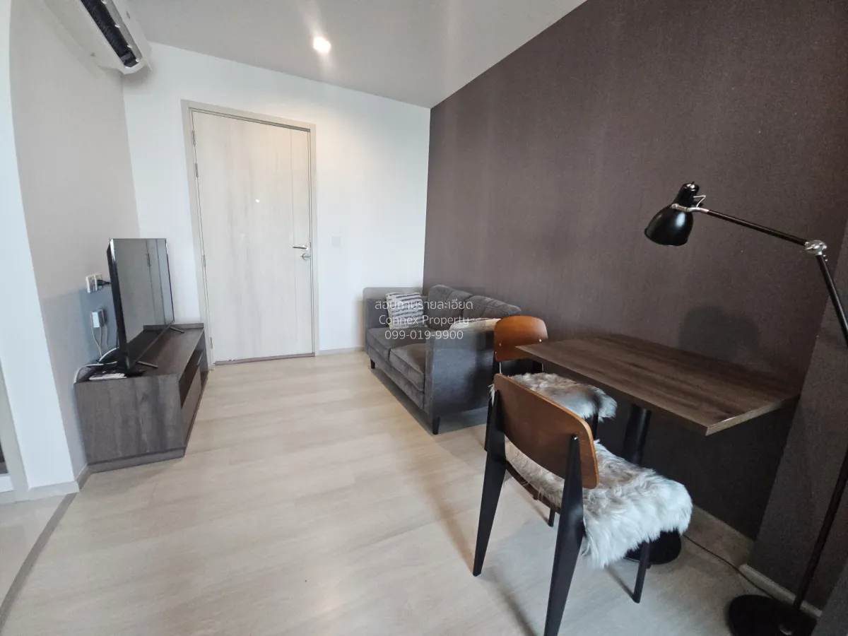 1 Bedroom condo in Life One Wireless