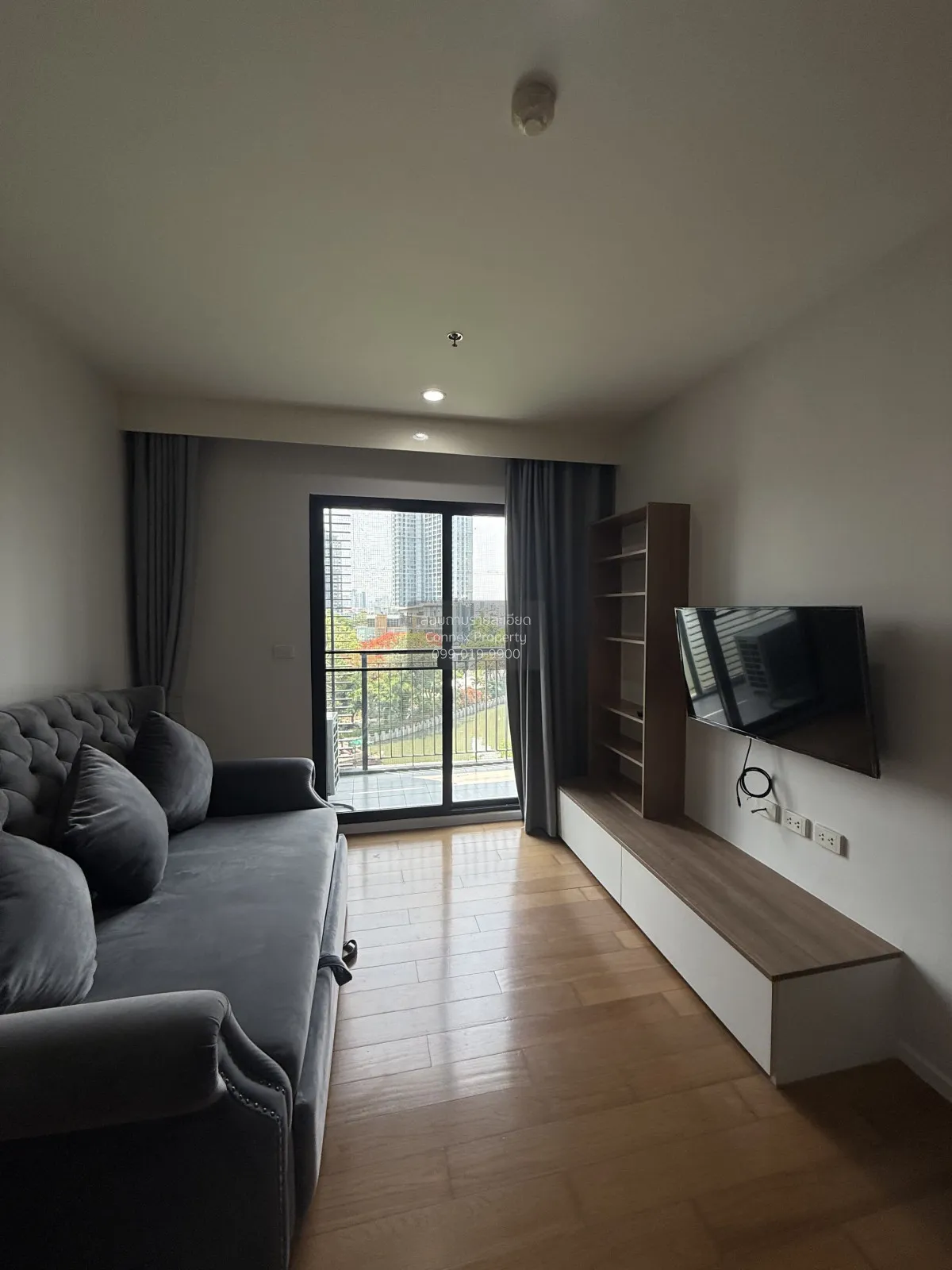 2 Bedroom condo in Blocs 77