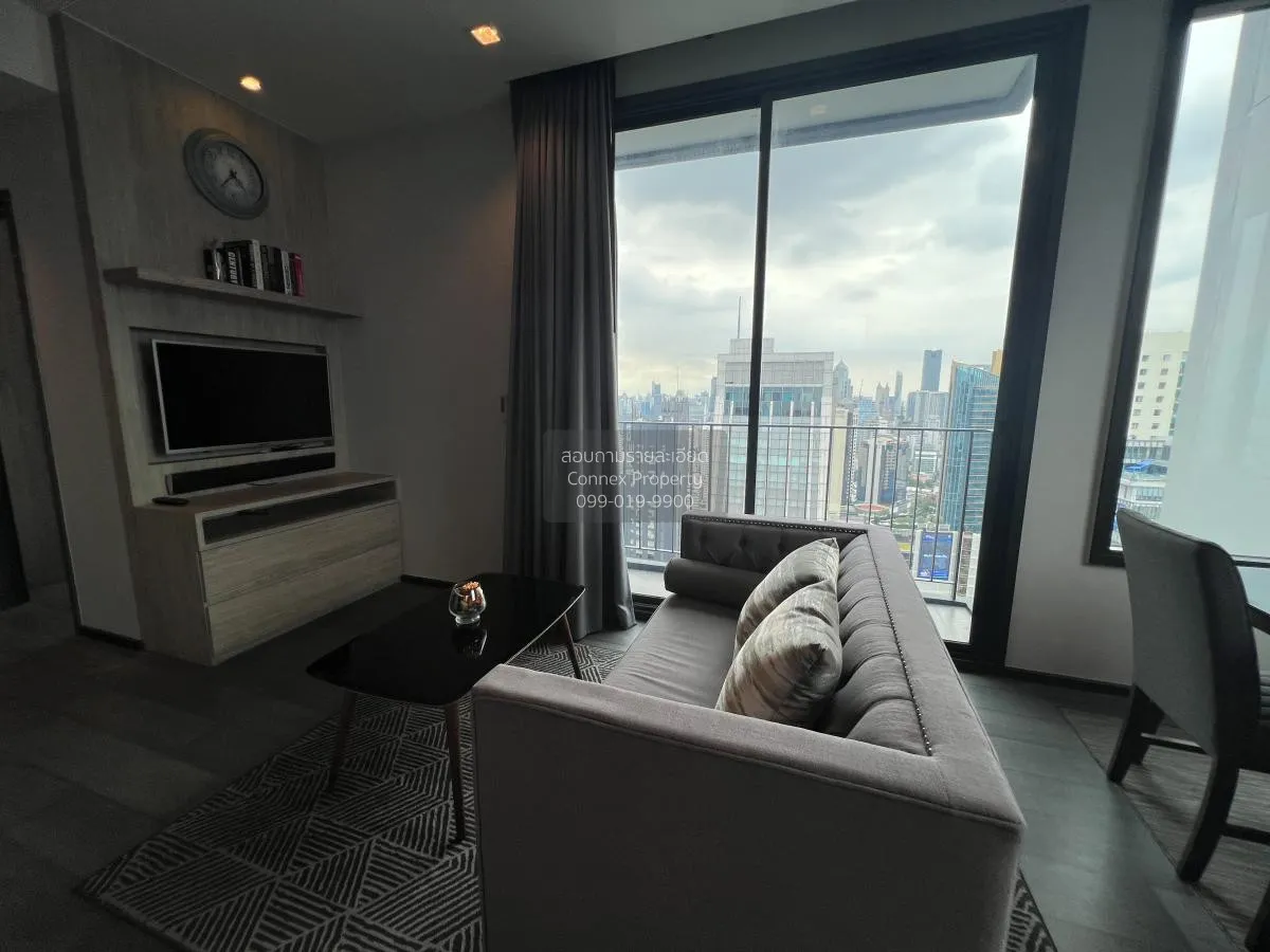2 Bedroom condo in The Edge Sukhumvit 23
