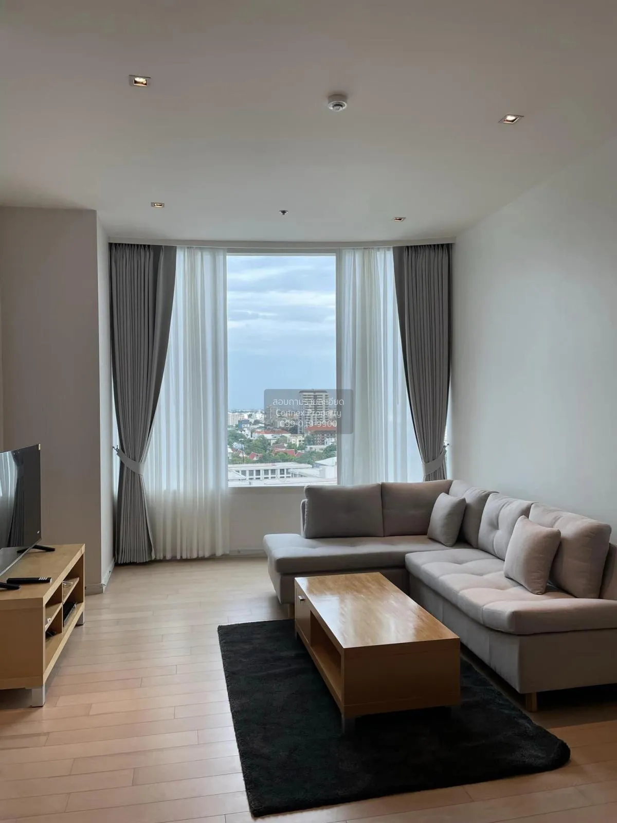 2 Bedroom condo in Eight Thonglor Residence