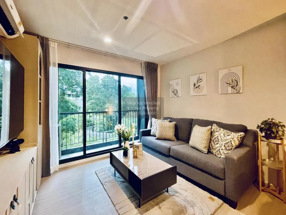 2 Bedroom condo in Life One Wireless