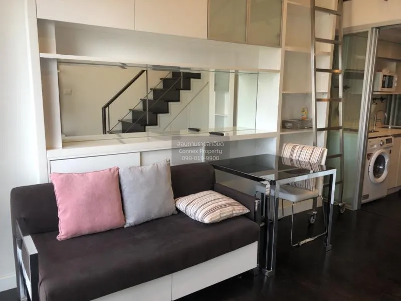 1 Bedroom condo in IDEO Morph 38