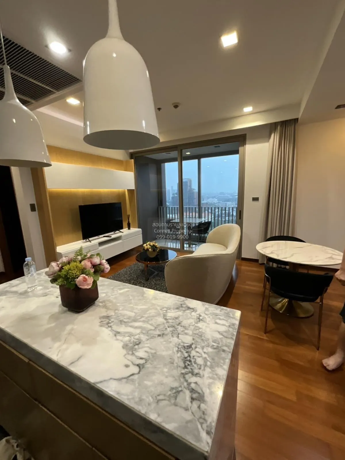 2 Bedroom condo in ASHTON Morph 38
