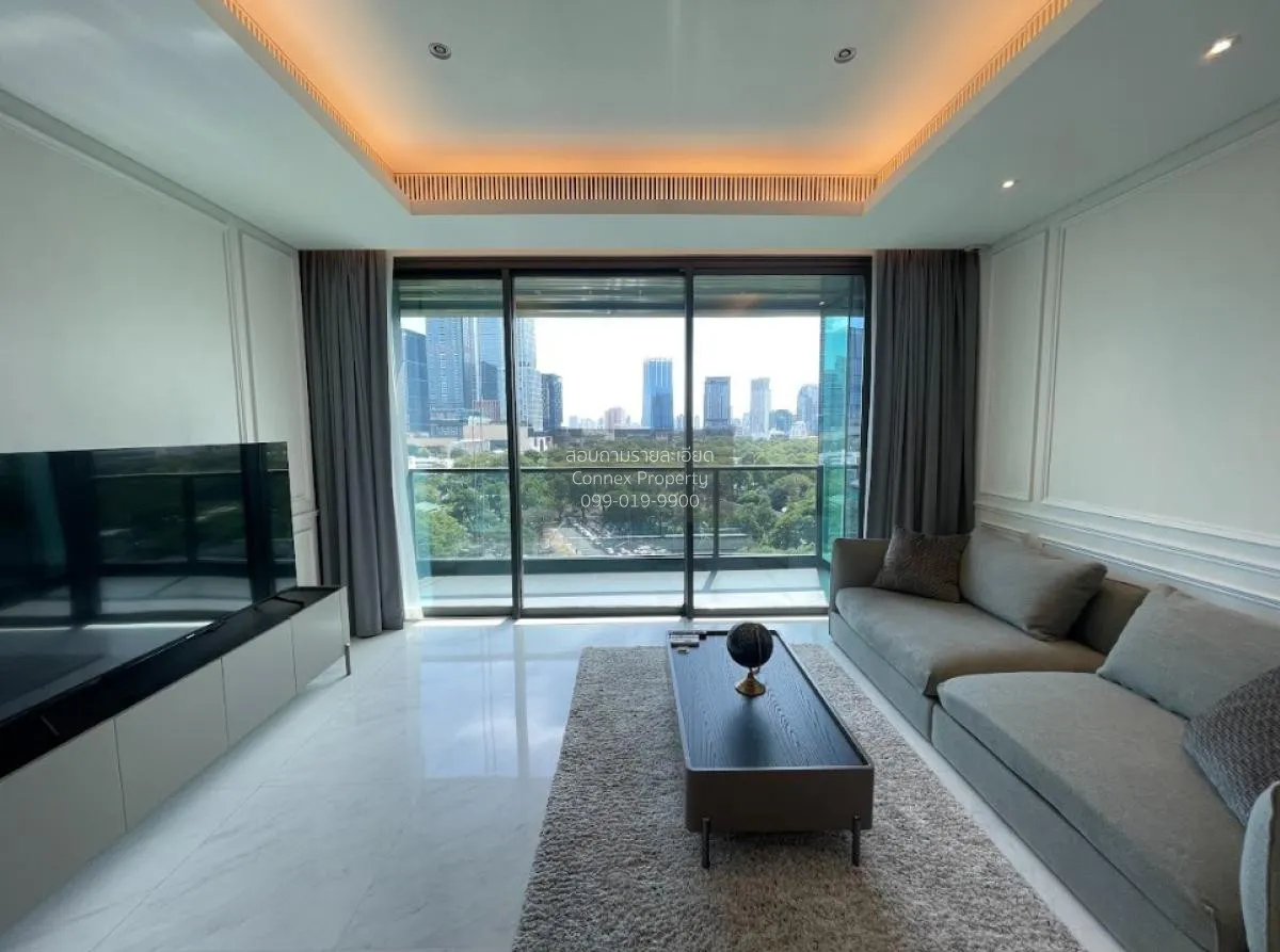 1 Bedroom condo in Sindhorn Tonson