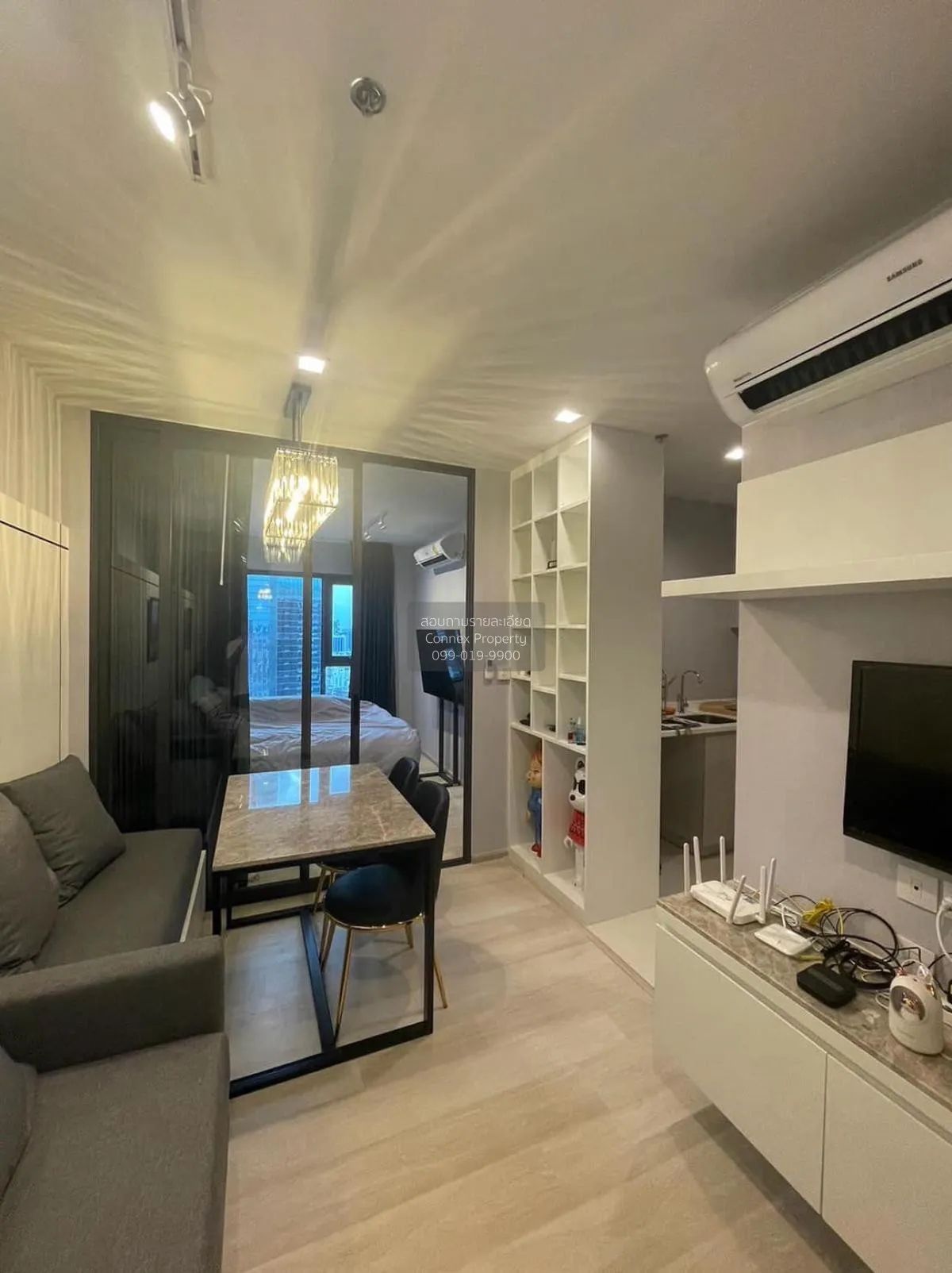 1 Bedroom condo in Life One Wireless