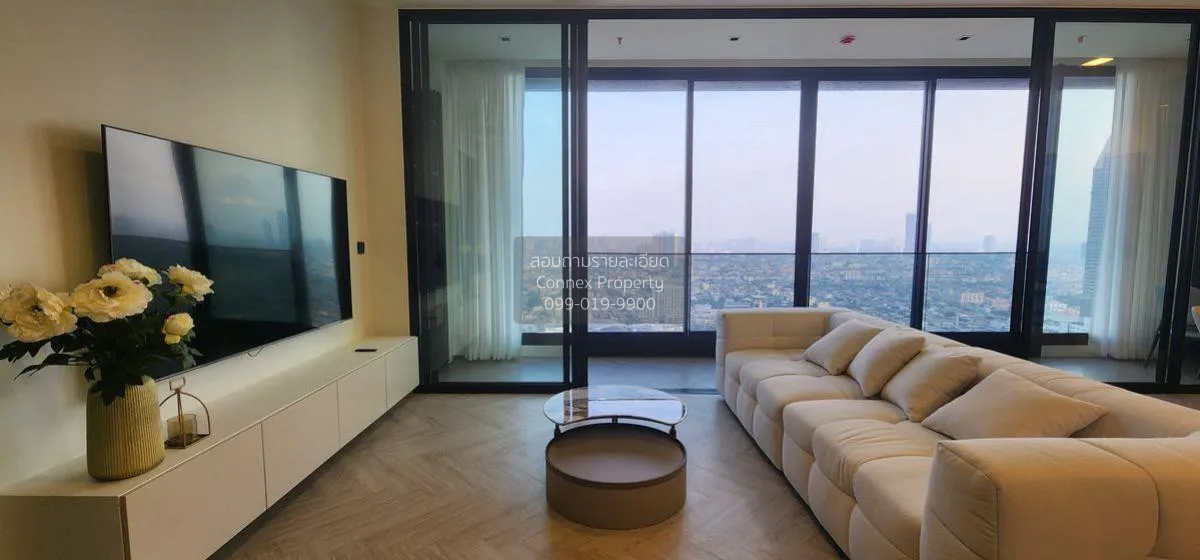 3 Bedroom condo in Chapter Charoennakhon–Riverside