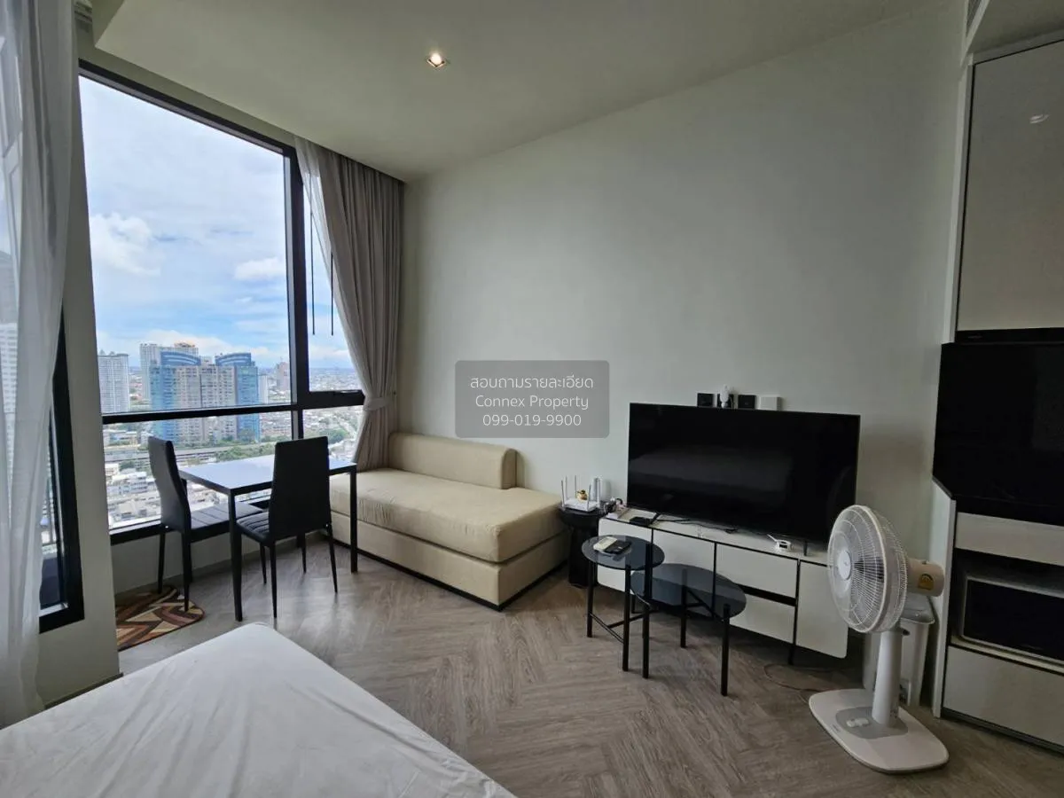 1 Bedroom condo in Chapter Charoennakhon–Riverside