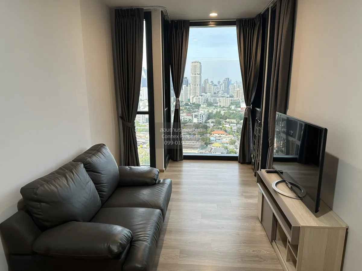 1 Bedroom condo in Oka Haus Sukhumvit 36
