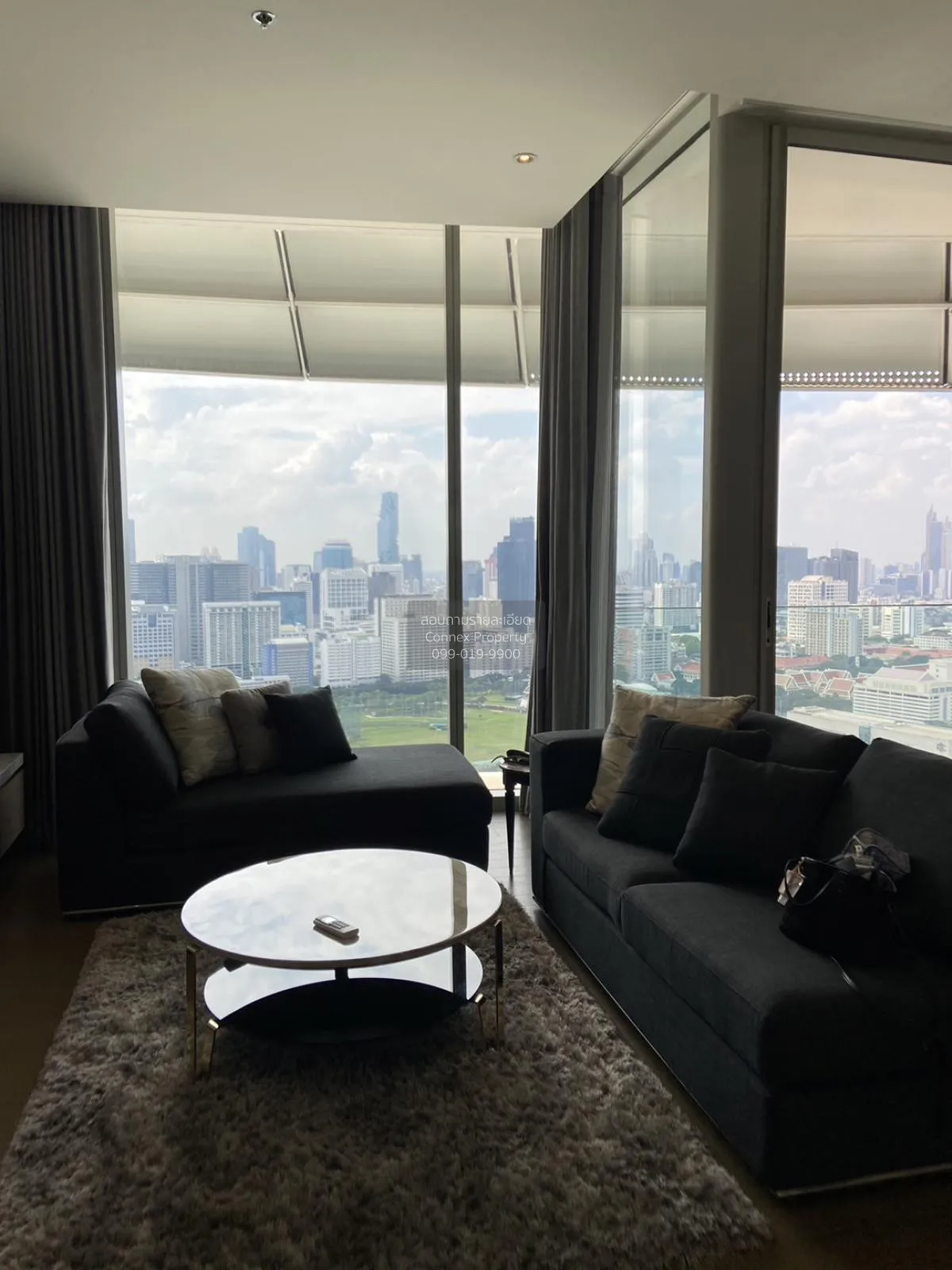 2 Bedroom condo in Magnolias Ratchadamri Boulevard