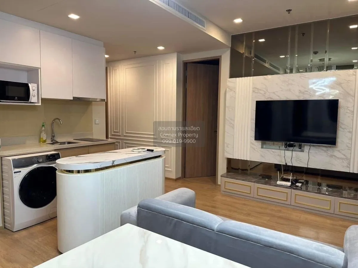 2 Bedroom condo in Noble Around Sukhumvit 33