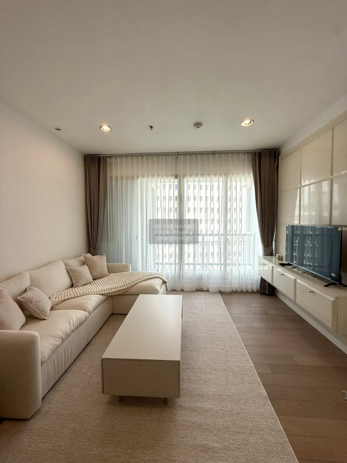 1 Bedroom condo in The Address Chidlom