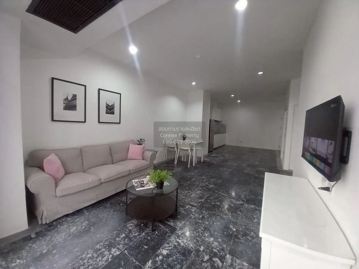 2 Bedroom condo in The Waterford Park