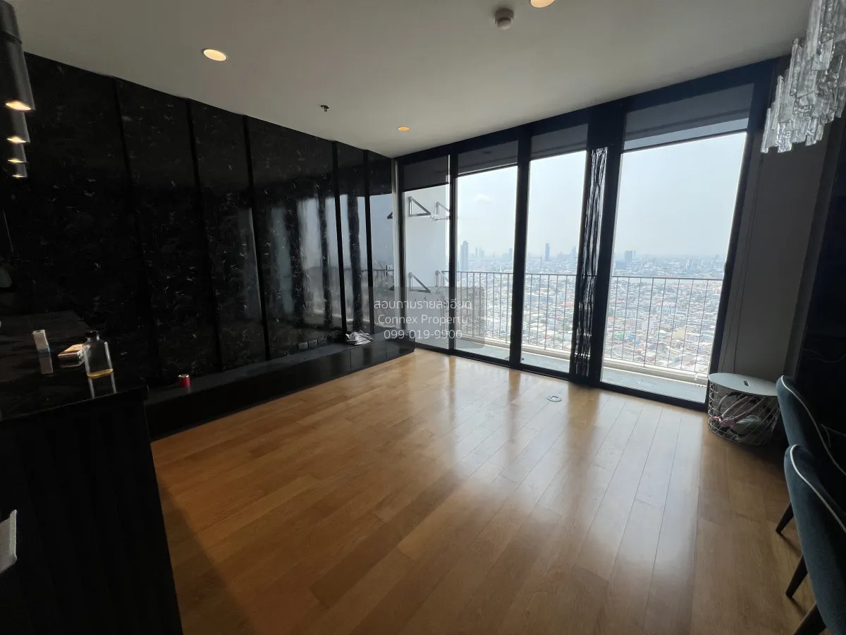2 Bedroom condo in Bright Wongwian Yai