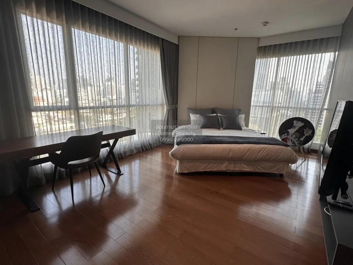 2 Bedroom condo in The Address Chidlom