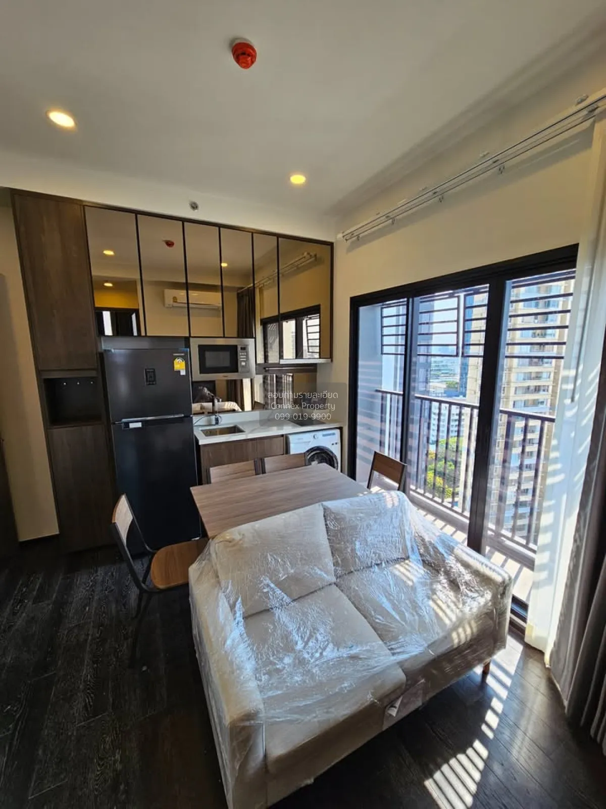 2 Bedroom condo in Park Origin Thonglor