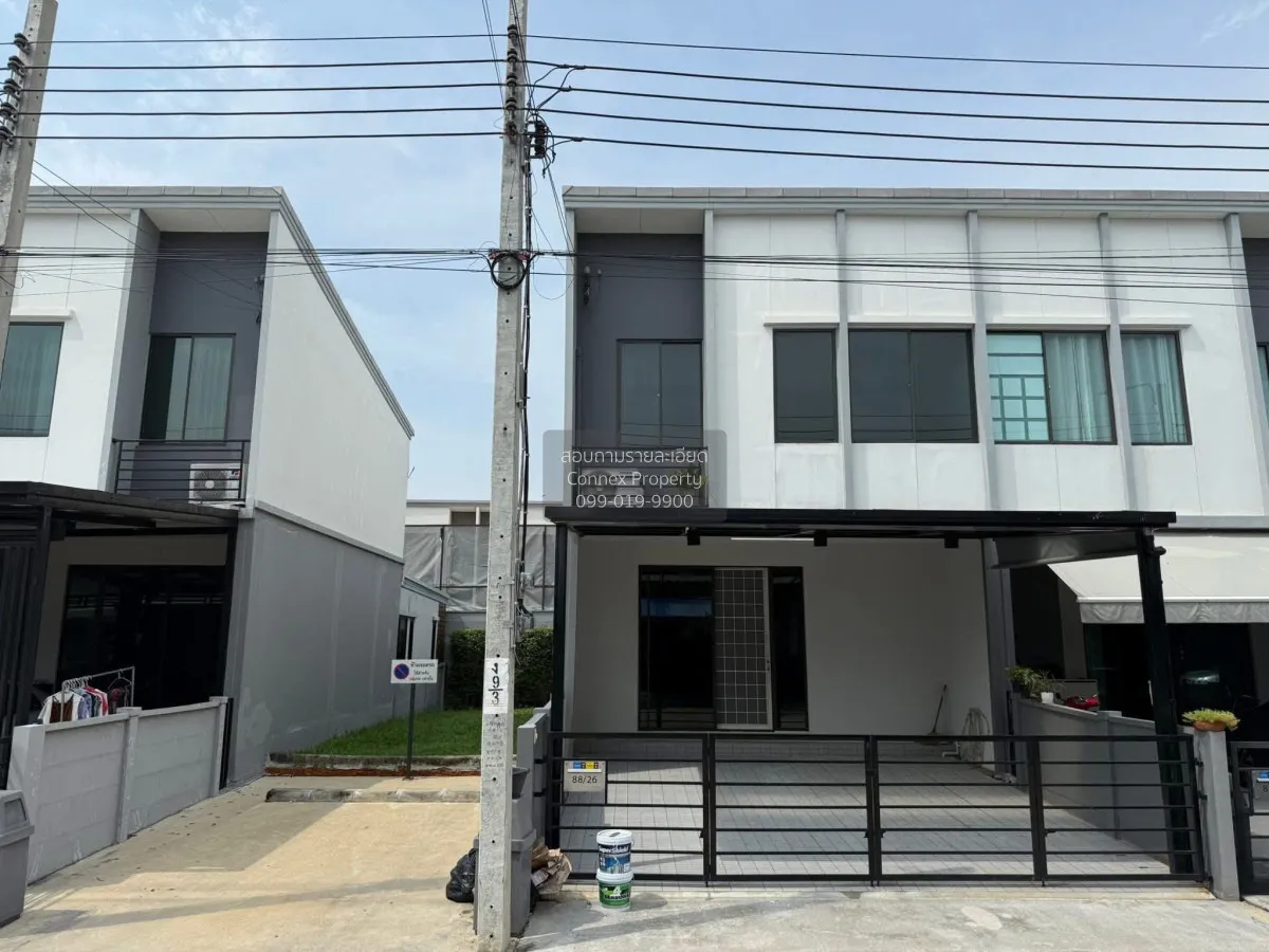 3 Bedroom condo in Pleno Rama 9 Krungthep Kreetha