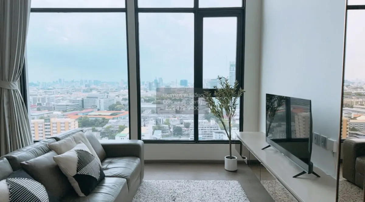 3 Bedroom condo in Park Origin Ratchathewi