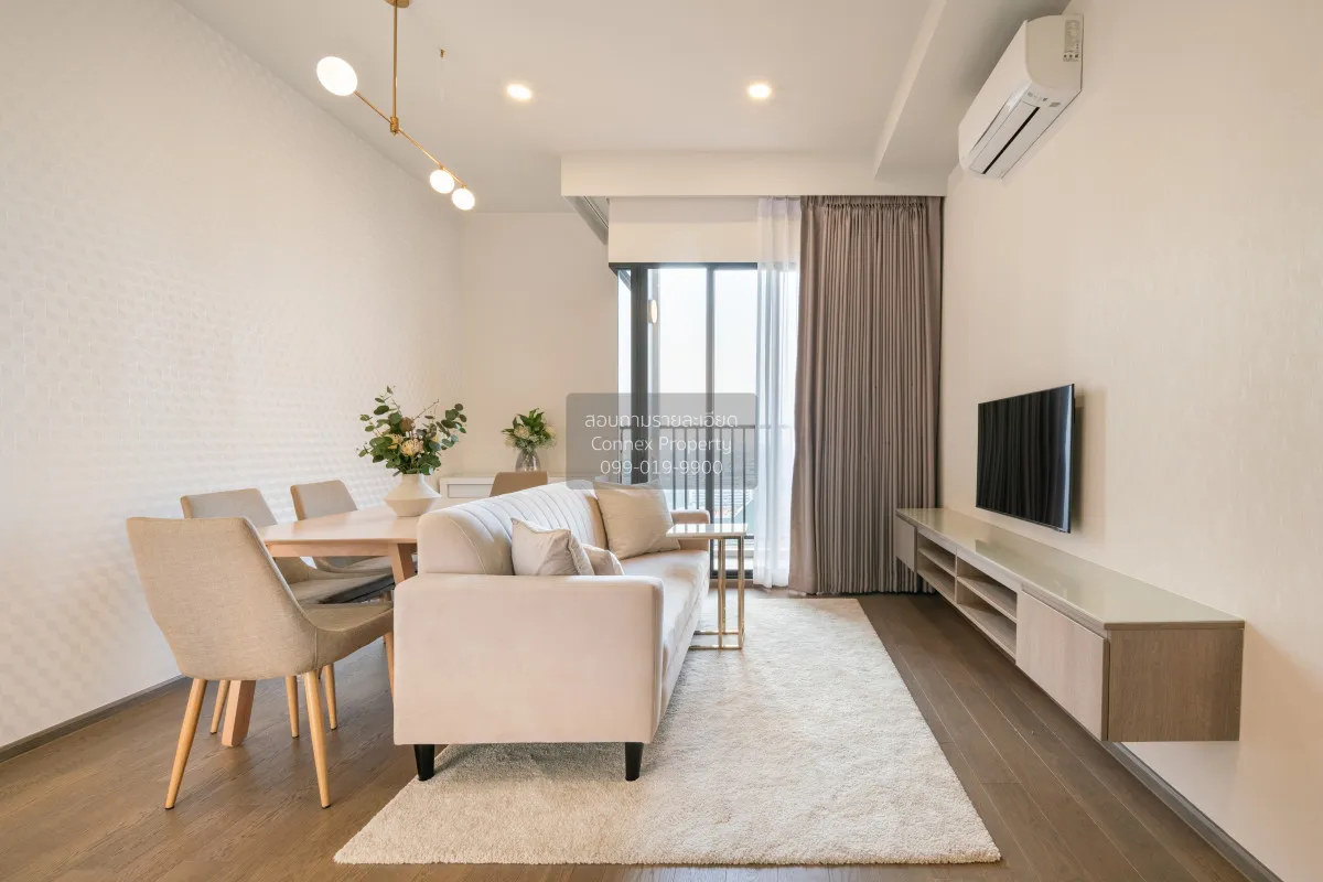 2 Bedroom condo in Park Origin Phayathai