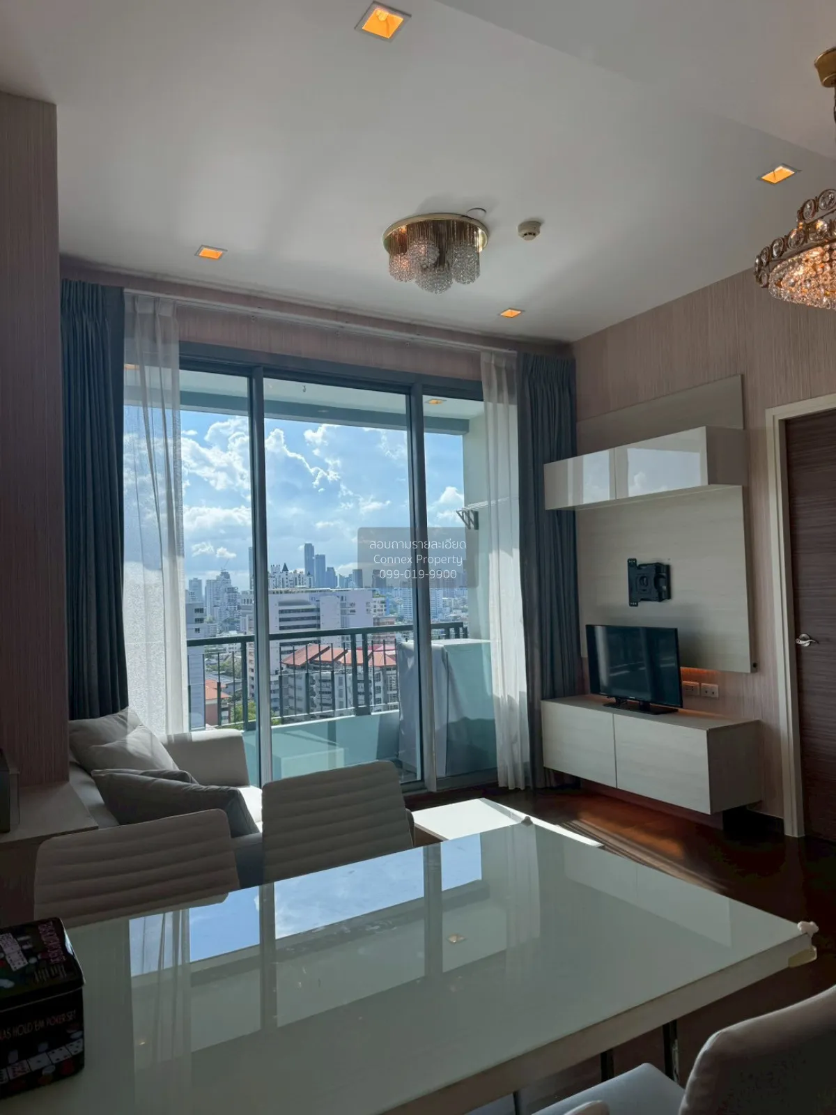 2 Bedroom condo in Q Asoke