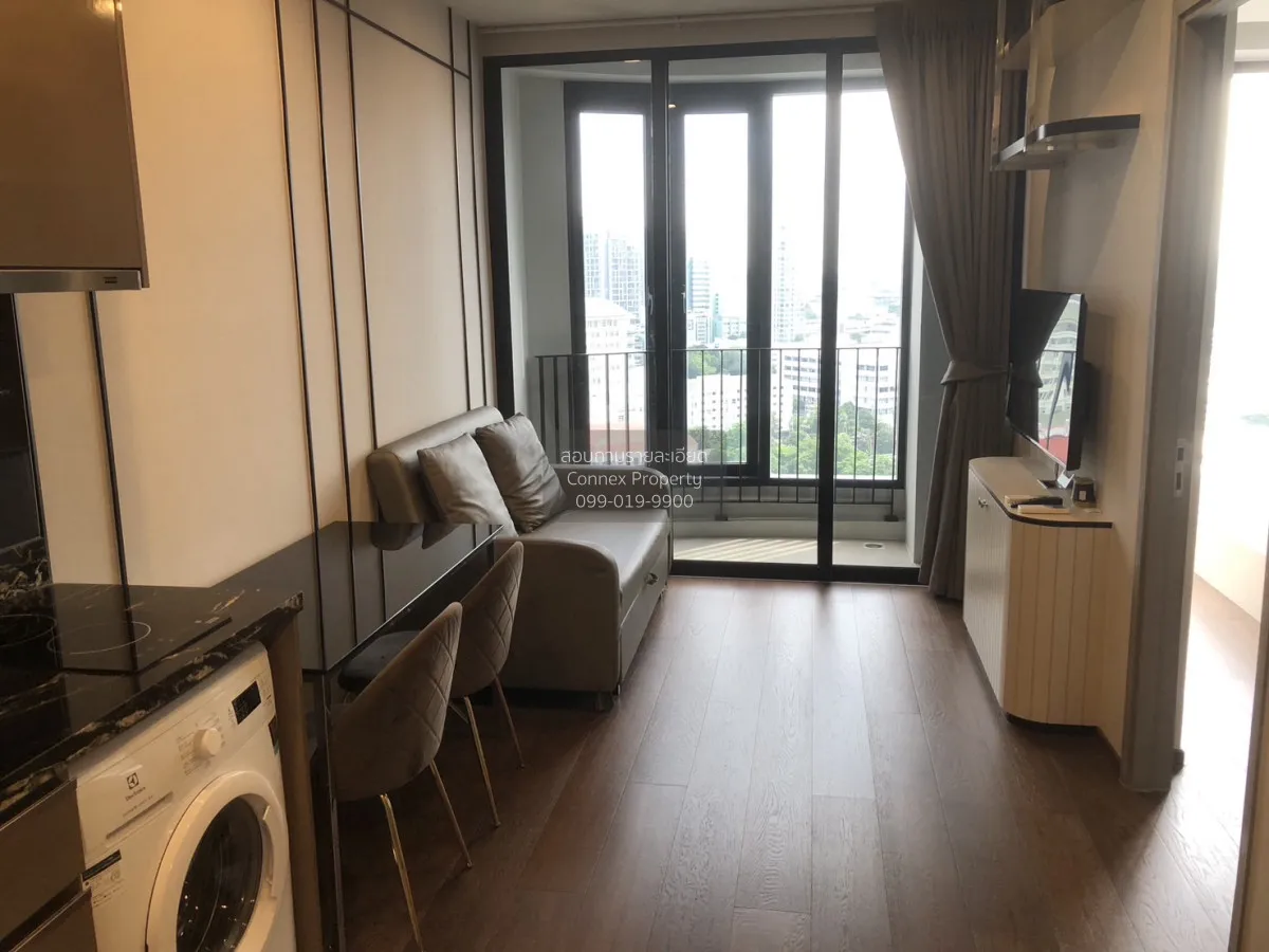 1 Bedroom condo in IDEO Q Victory